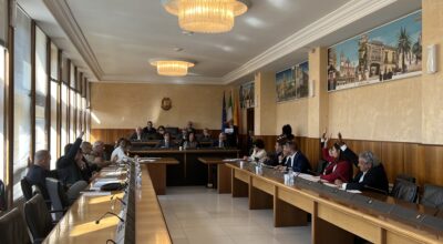 Il Consiglio approva all’unanimità la quinta variazione al Bilancio di Previsione 2025-2027